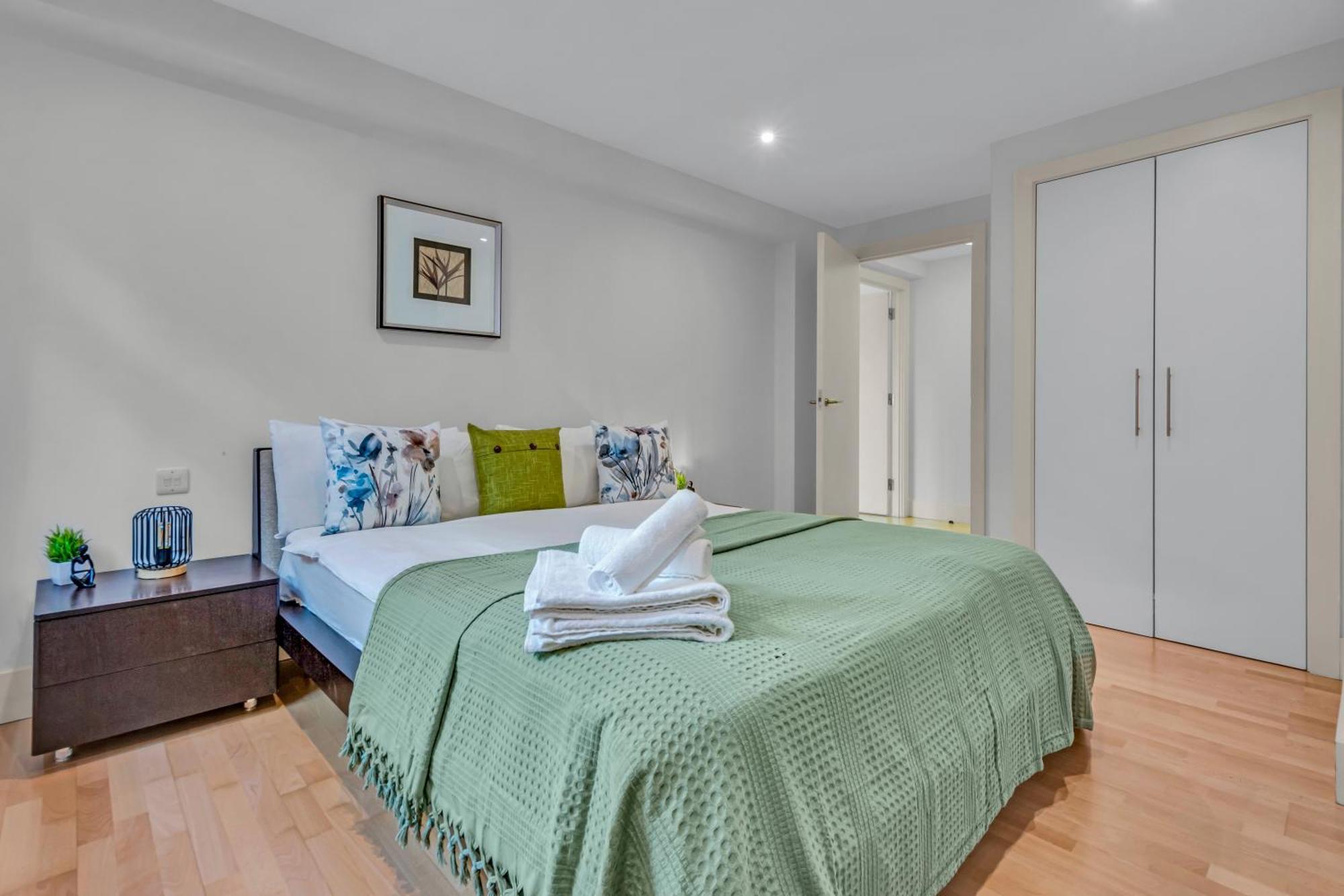 Mysquare One Bedroom Serviced Near St Paul's Blackfriars Apartment London