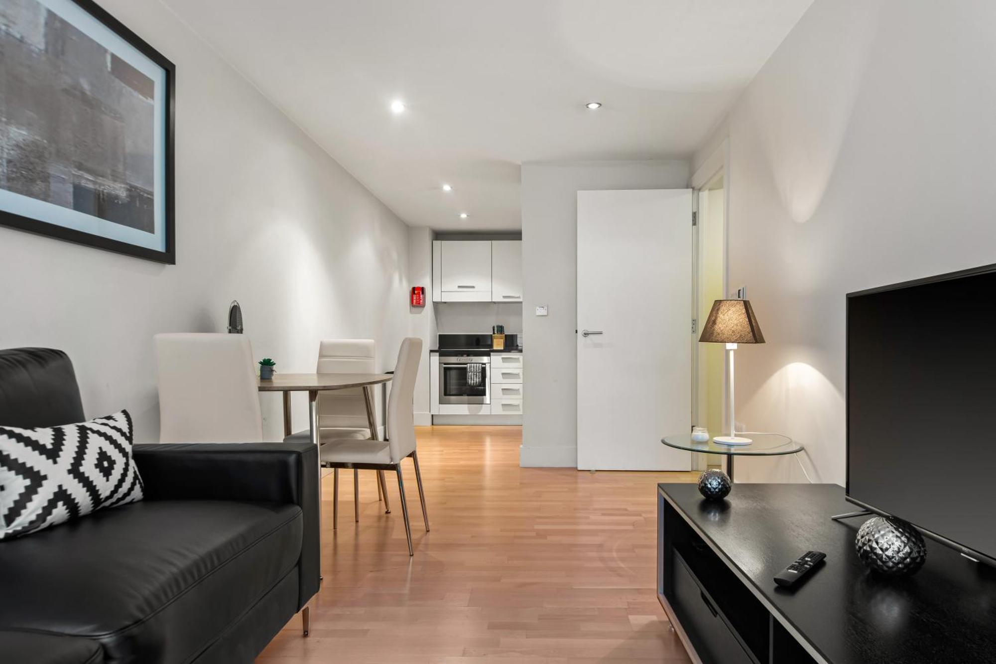 Mysquare One Bedroom Serviced Near St Paul's Blackfriars * London