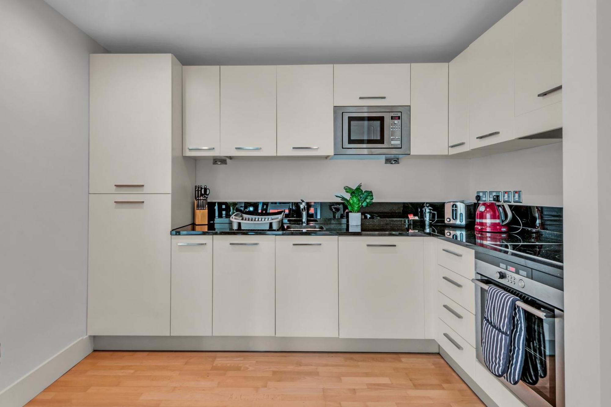 Mysquare One Bedroom Serviced Near St Paul's Blackfriars London