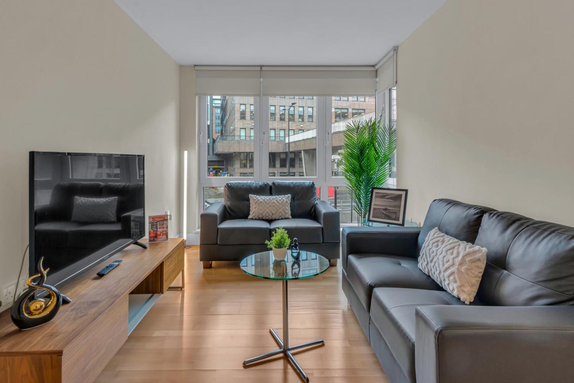Mysquare One Bedroom Serviced Near St Paul's Blackfriars Apartment London